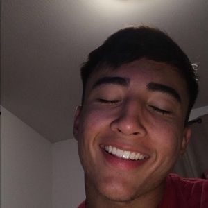 Meet your Posher, Aaron